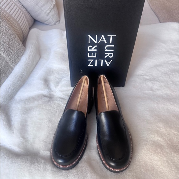 Naturalizer Shoes - Naturalizer Black Leather Cabernet Loafers Size 10